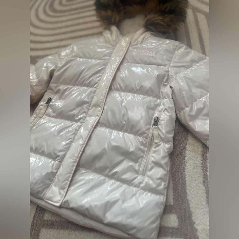 ❄️ Girls North Face Down Fleece-Lined Parka Coat - Picture 4 of 10